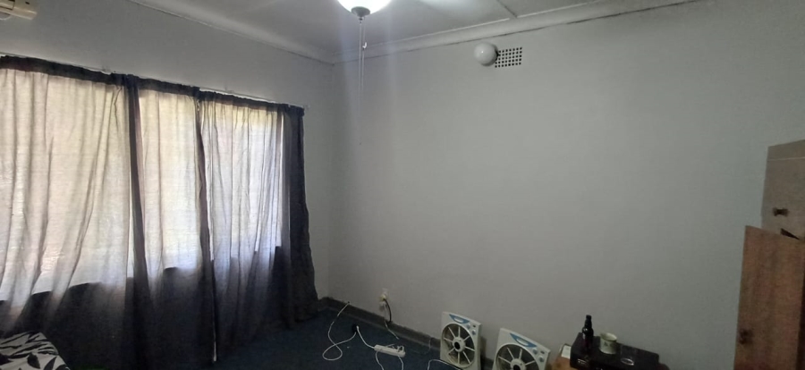 6 Bedroom Property for Sale in Freemanville North West